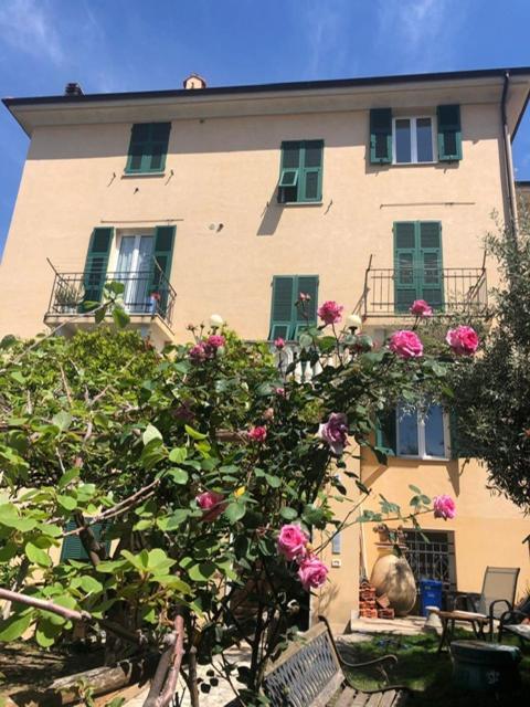 Appartamento Ulivo Finale Ligure Exterior photo